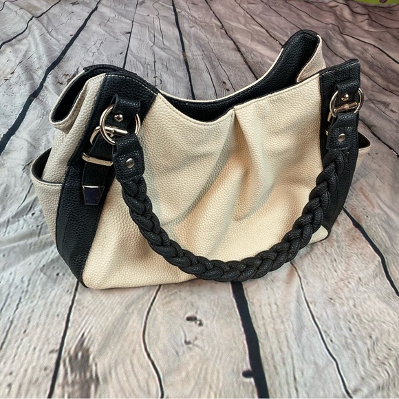 Apt. 9 Cream Colored Shoulder Bag - Picture 8 of 13